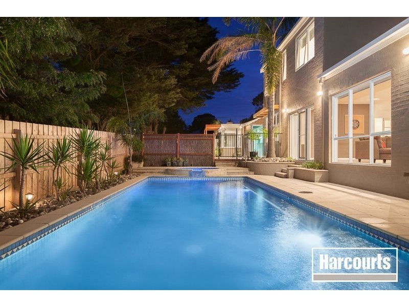 11 Greenlaw Crescent, Mount Martha VIC 3934