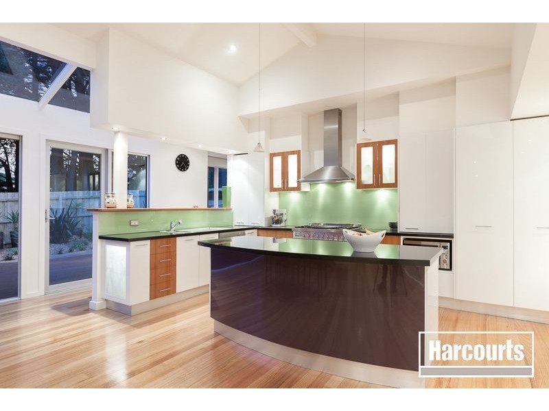 11 Greenlaw Crescent, Mount Martha VIC 3934