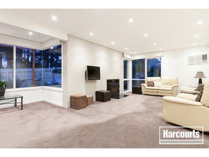 11 Greenlaw Crescent, Mount Martha VIC 3934