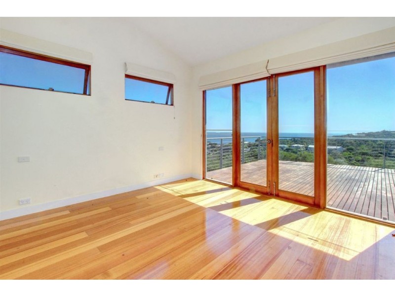 32 Ian Road, Mount Martha VIC 3934