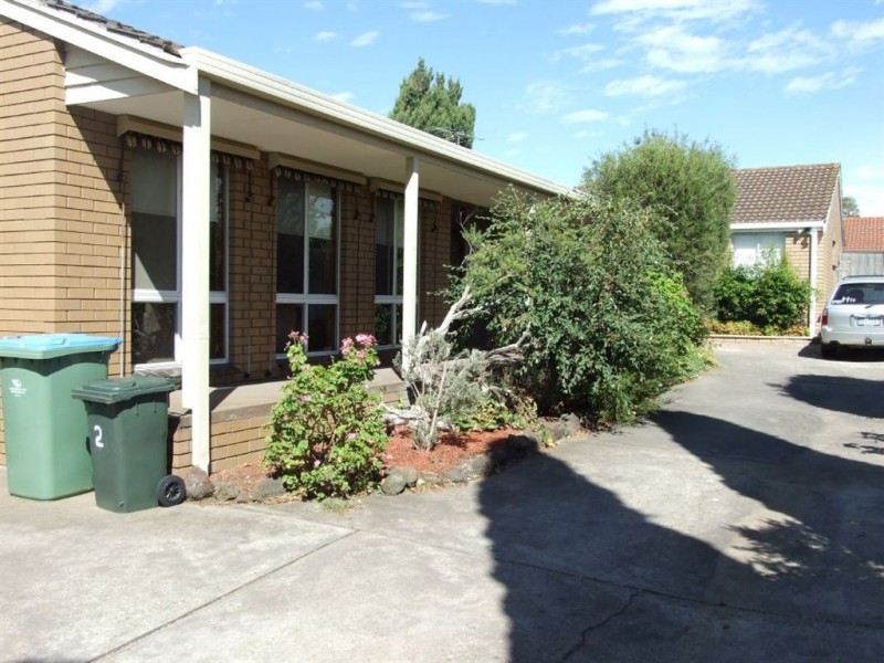 2/20 Alemeda Avenue, Mornington VIC 3931