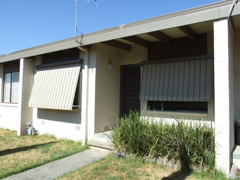 2/14 Campbell Grove, Mornington VIC 3931