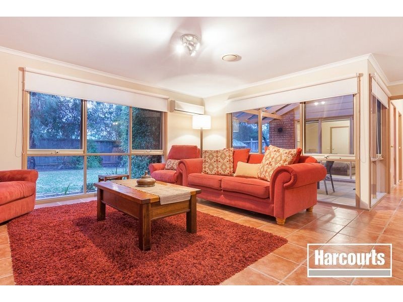 9 Vivian Way, Mount Martha VIC 3934