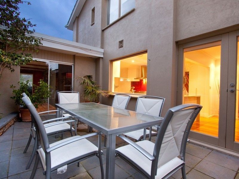 2 McCombe Boulevard, Frankston South VIC 3199