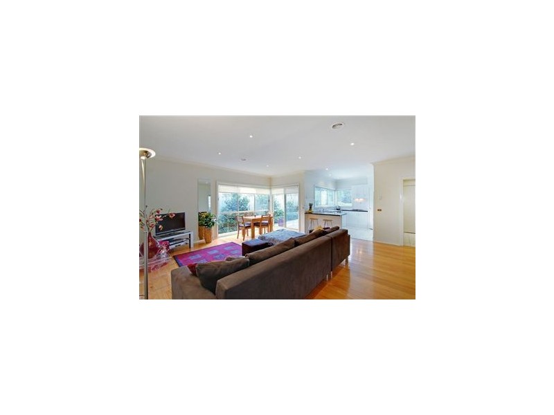 2 Port Phillip Drive, Mornington VIC 3931