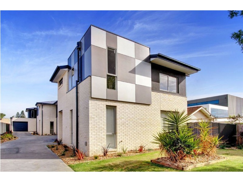2/5 Kent Street, Mornington VIC 3931