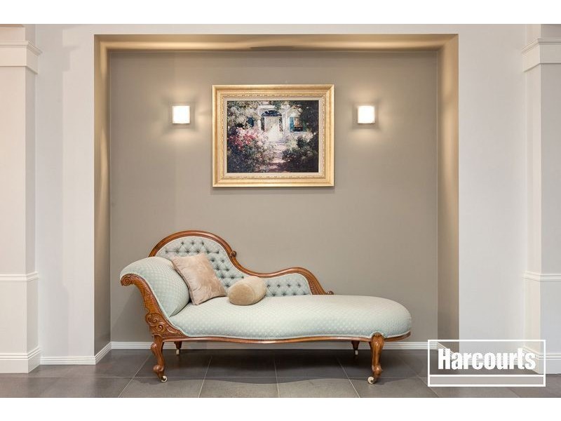 8 Walara Drive, Mount Martha VIC 3934