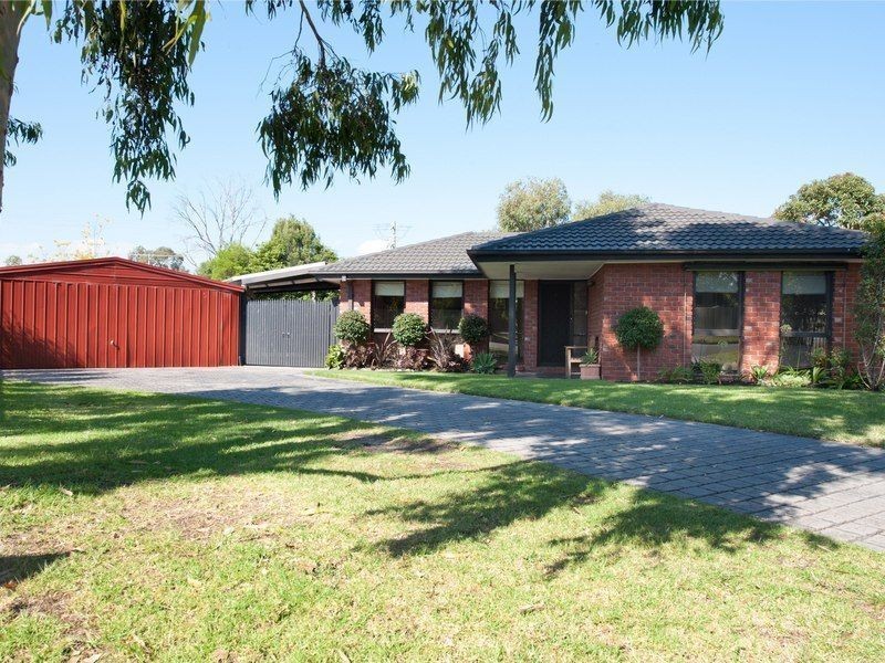 8 Nirringa Court, Mount Martha VIC 3934