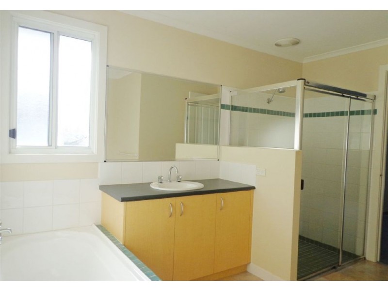 3/3-5 Carol Street, Mornington VIC 3931