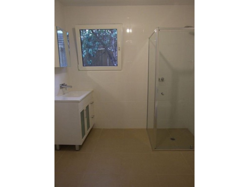 2/18 Tourello Road, Mount Eliza VIC 3930