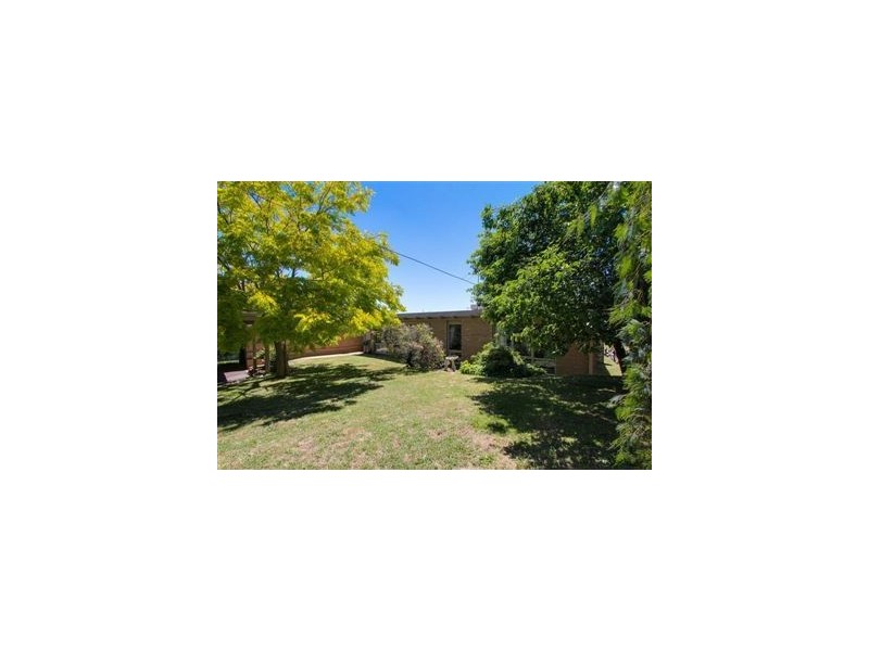 9 Coburn Ave, Mccrae VIC 3938