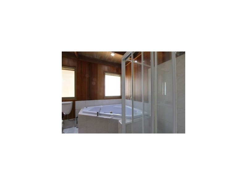 9 Coburn Ave, Mccrae VIC 3938