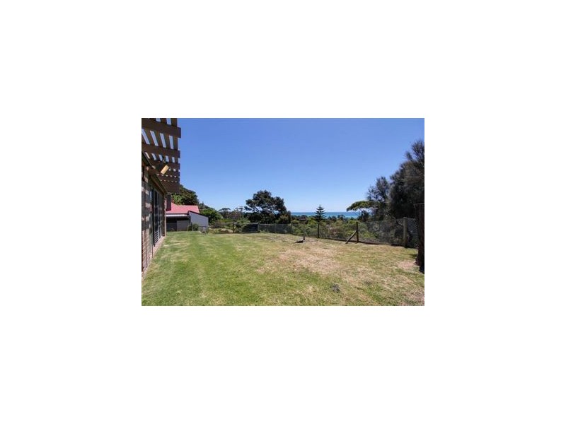 9 Coburn Ave, Mccrae VIC 3938