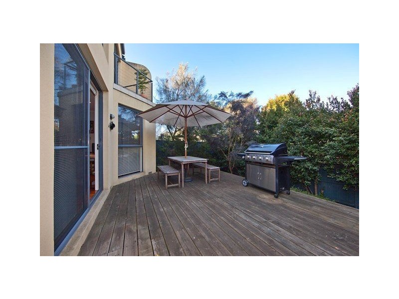 17/2A Bentons Road, Mornington VIC 3931