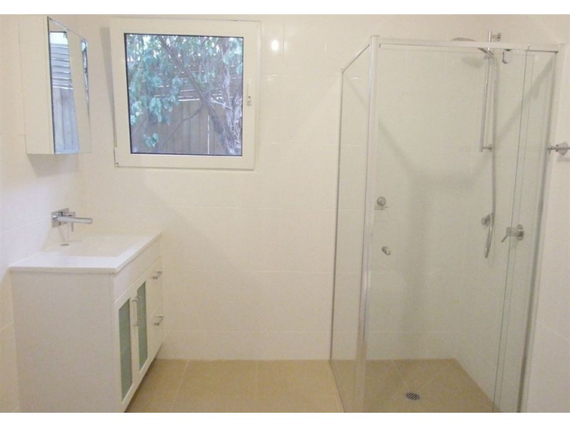 2/18 Tourello Road, Mount Eliza VIC 3930