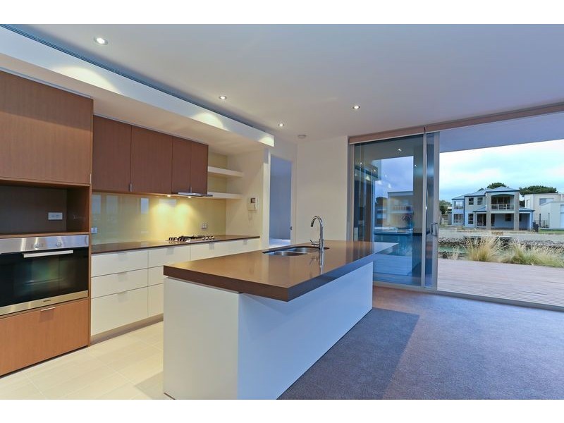 101A/83 Spinnaker Terrace, Safety Beach VIC 3936