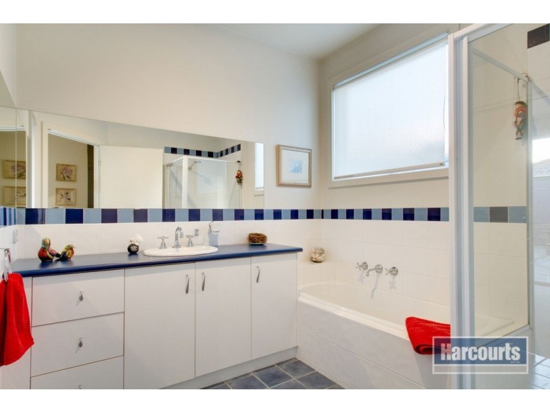 4 Parkhurst Street, Mornington VIC 3931