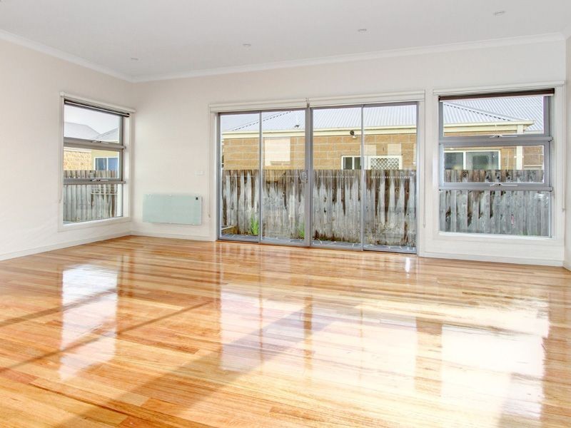 7 311 Dromana Parade, Safety Beach VIC 3936