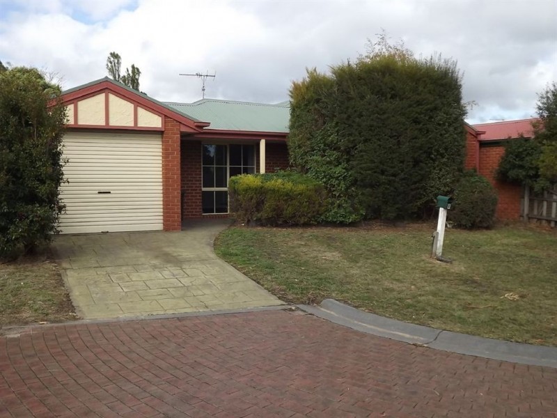 8 Clover Lane, Mornington VIC 3931