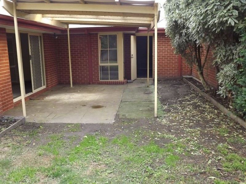 8 Clover Lane, Mornington VIC 3931