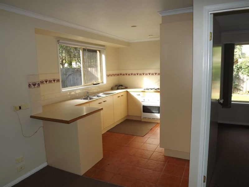 8 Clover Lane, Mornington VIC 3931