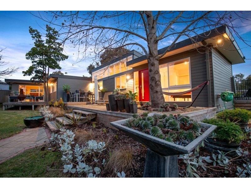 1 Oak Grove, Mount Martha VIC 3934