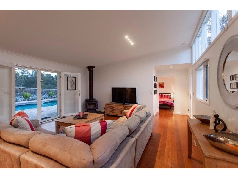 1 Oak Grove, Mount Martha VIC 3934