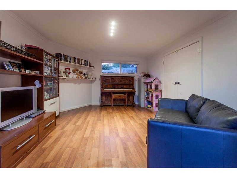 1 Oak Grove, Mount Martha VIC 3934