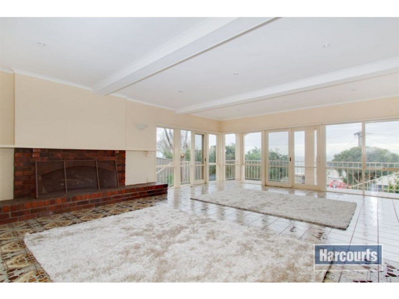 6 Raymond Street, Mount Martha VIC 3934