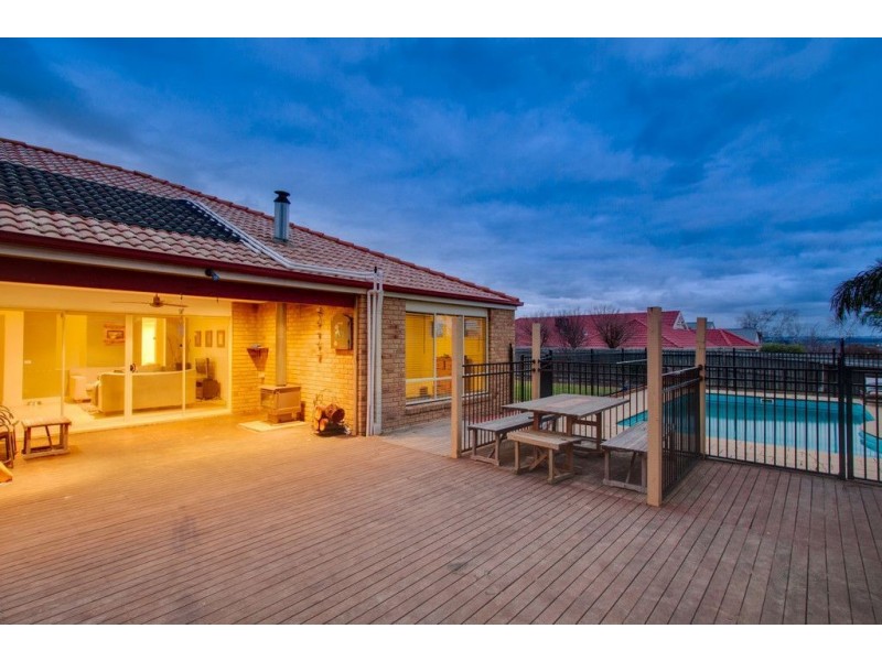 12 Lynn Close, Mornington VIC 3931