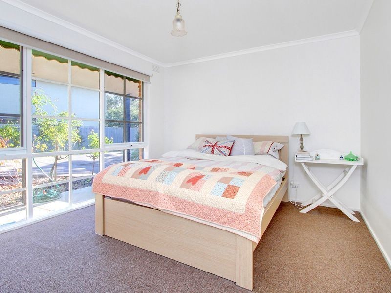 2/2 Oakland Street, Mornington VIC 3931