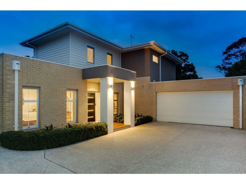 2/19 Turnbull Street, Mornington VIC 3931