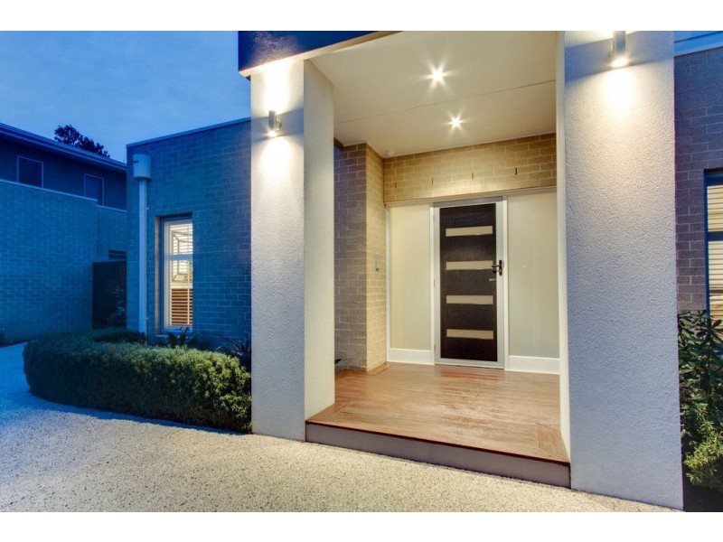 2/19 Turnbull Street, Mornington VIC 3931