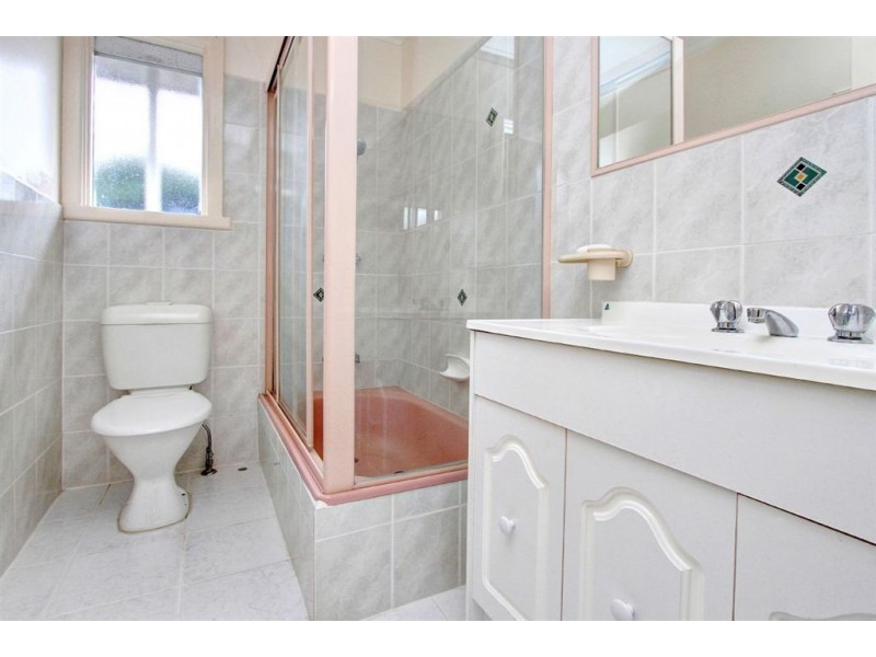 1/4 Campbell Grove, Mornington VIC 3931