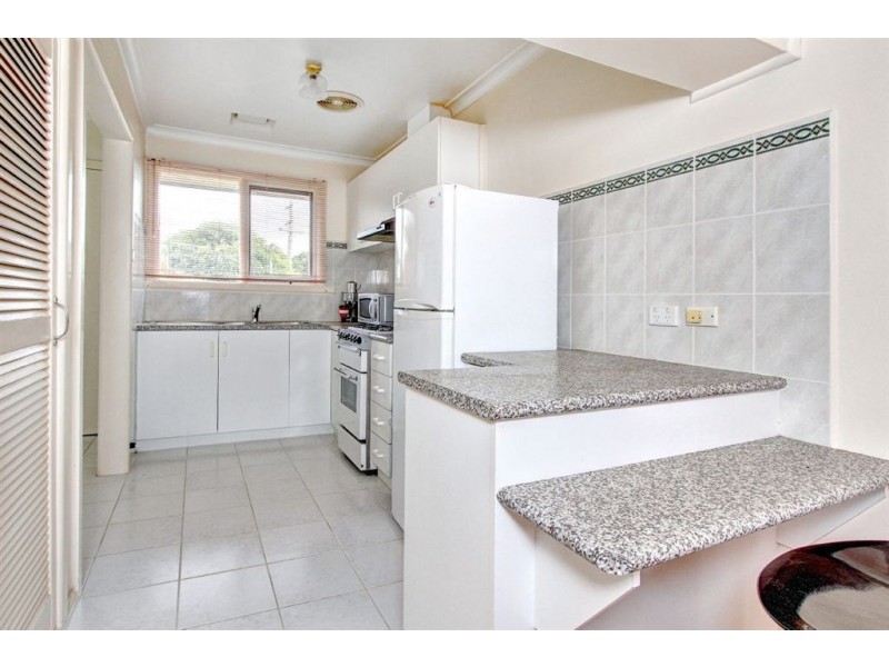 1/4 Campbell Grove, Mornington VIC 3931