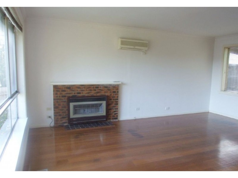 8 Swansea Grove, Mornington VIC 3931