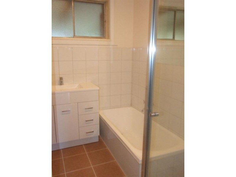 8 Swansea Grove, Mornington VIC 3931