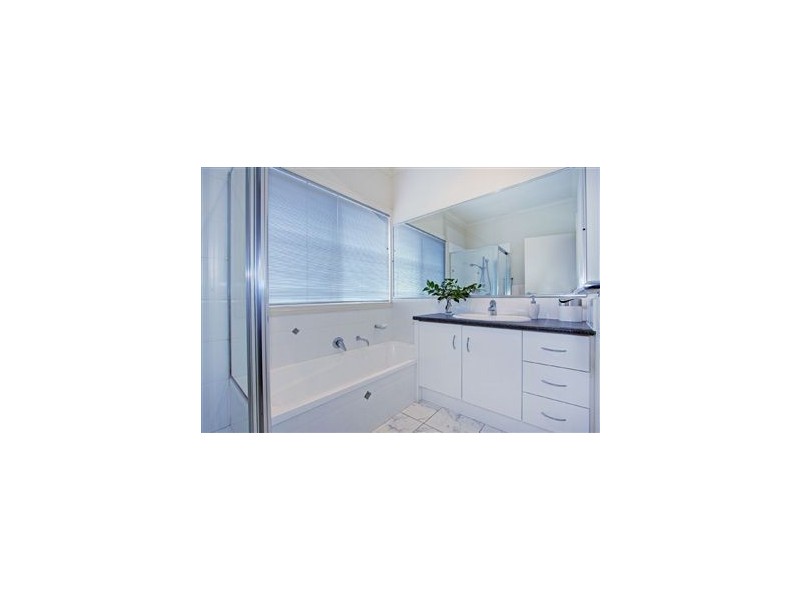 2 Port Phillip Drive, Mornington VIC 3931