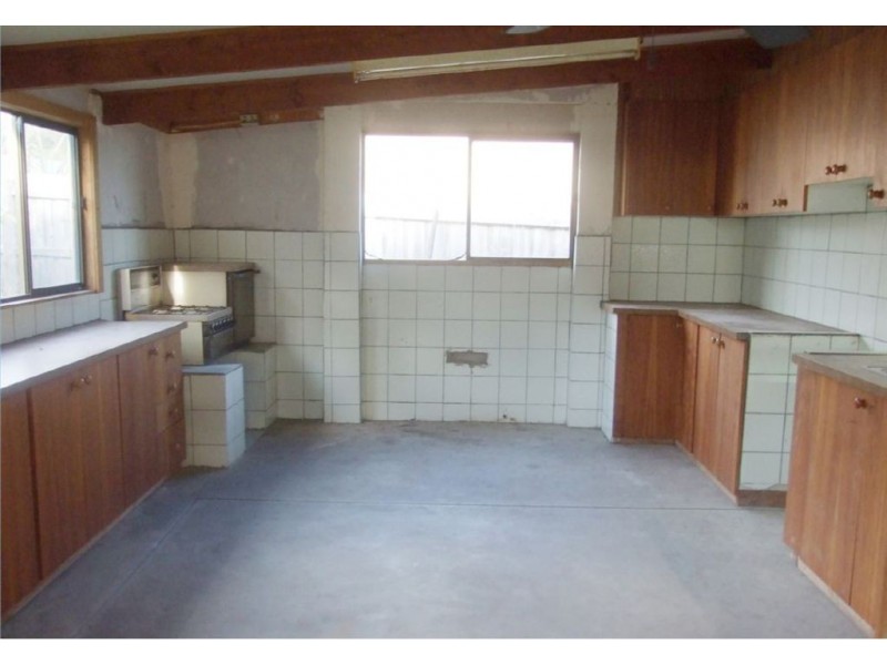 8 Swansea Grove, Mornington VIC 3931