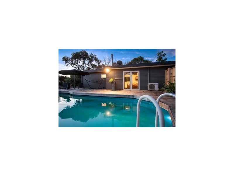 1 Oak Grove, Mount Martha VIC 3934