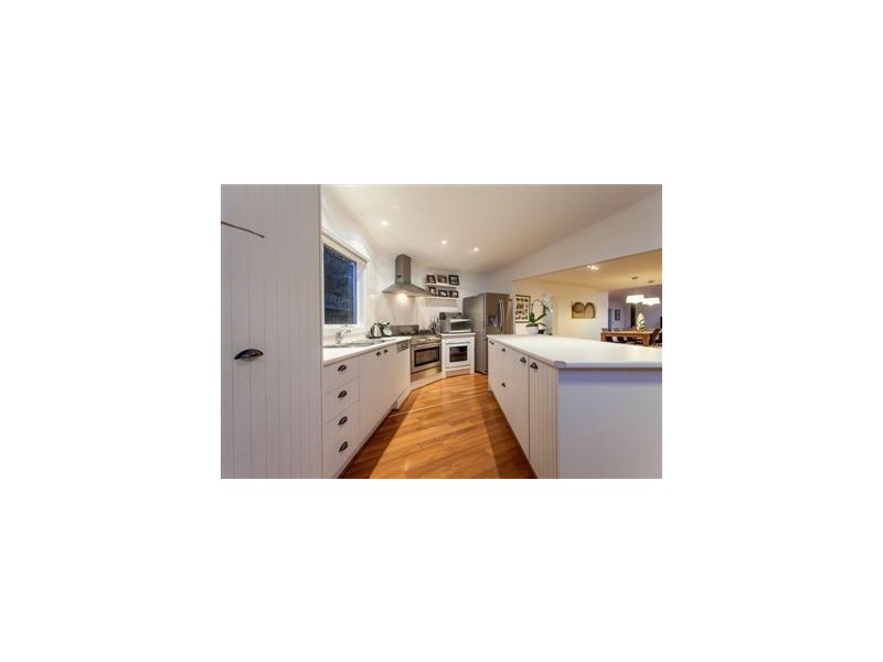 1 Oak Grove, Mount Martha VIC 3934