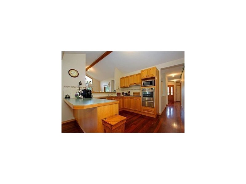 6 Raysun Court, Mornington VIC 3931