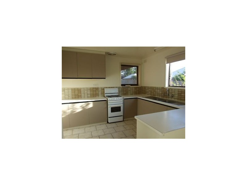 10 Seaview Ave, Mornington VIC 3931