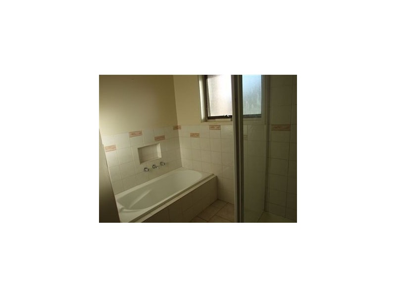 10 Seaview Ave, Mornington VIC 3931