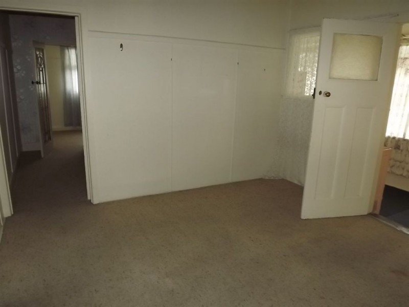 8 Marine Avenue, Mornington VIC 3931