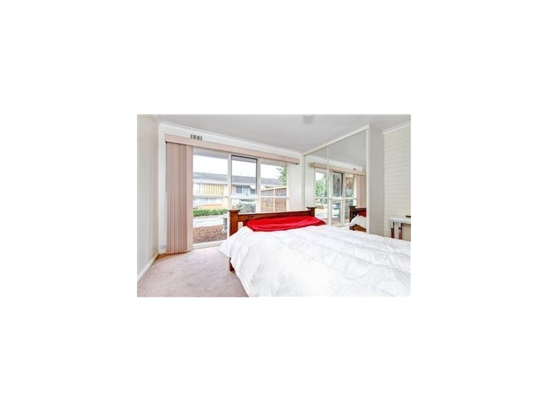 1/4 Campbell Grove, Mornington VIC 3931