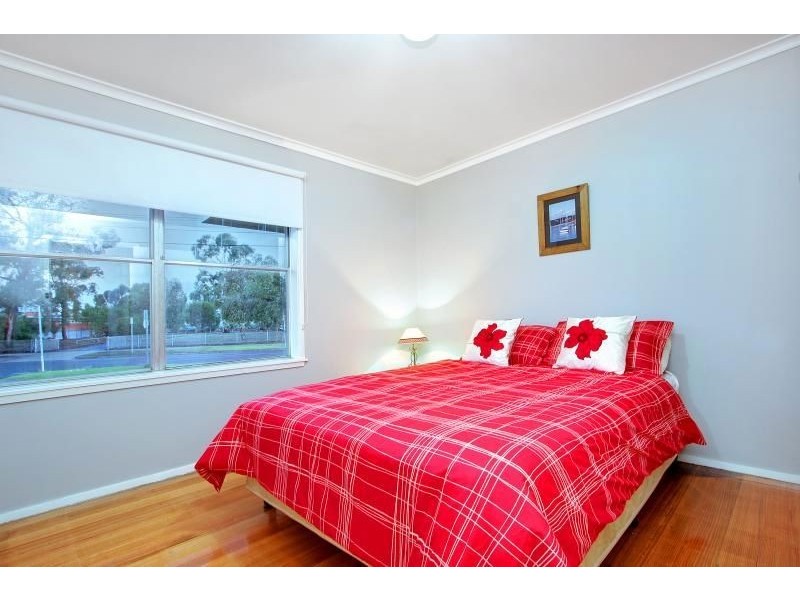 47 Robertson Drive, Mornington VIC 3931