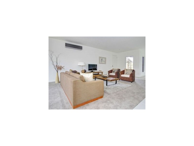 2/20 Wellington Street, Mornington VIC 3931