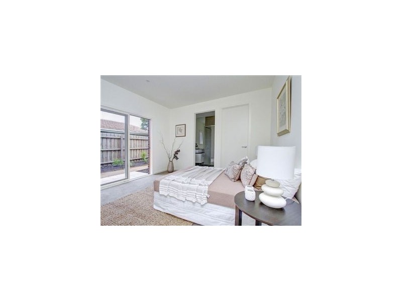 2/20 Wellington Street, Mornington VIC 3931