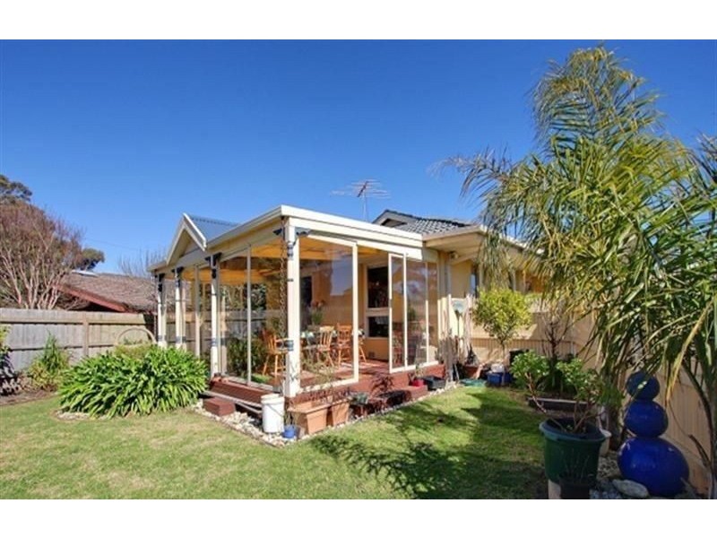 22 Neptune Street, Mornington VIC 3931